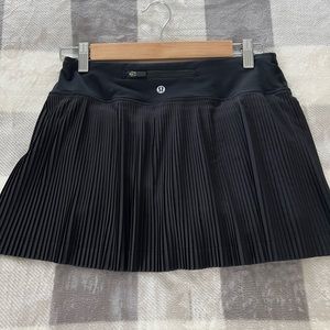 Lululemon Pleat to Street Skirt, BLACK, Size 4, Never Worn, New